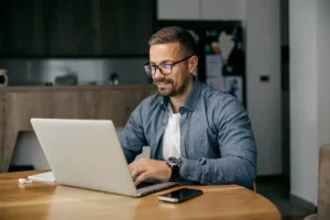 Comment gagner de l'argent en ligne pour débutants avec un ordinateur portable